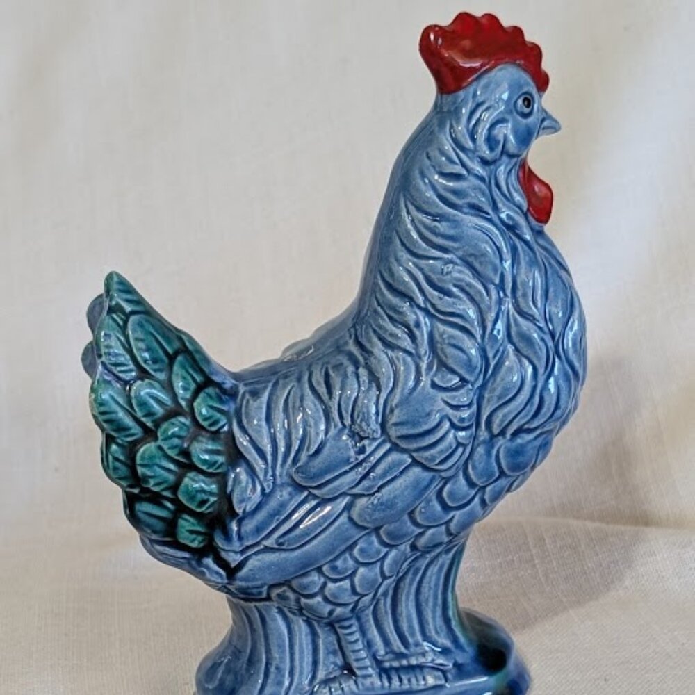 TWO VINTAGE CERAMIC ROOSTERS - Picture 5 of 6